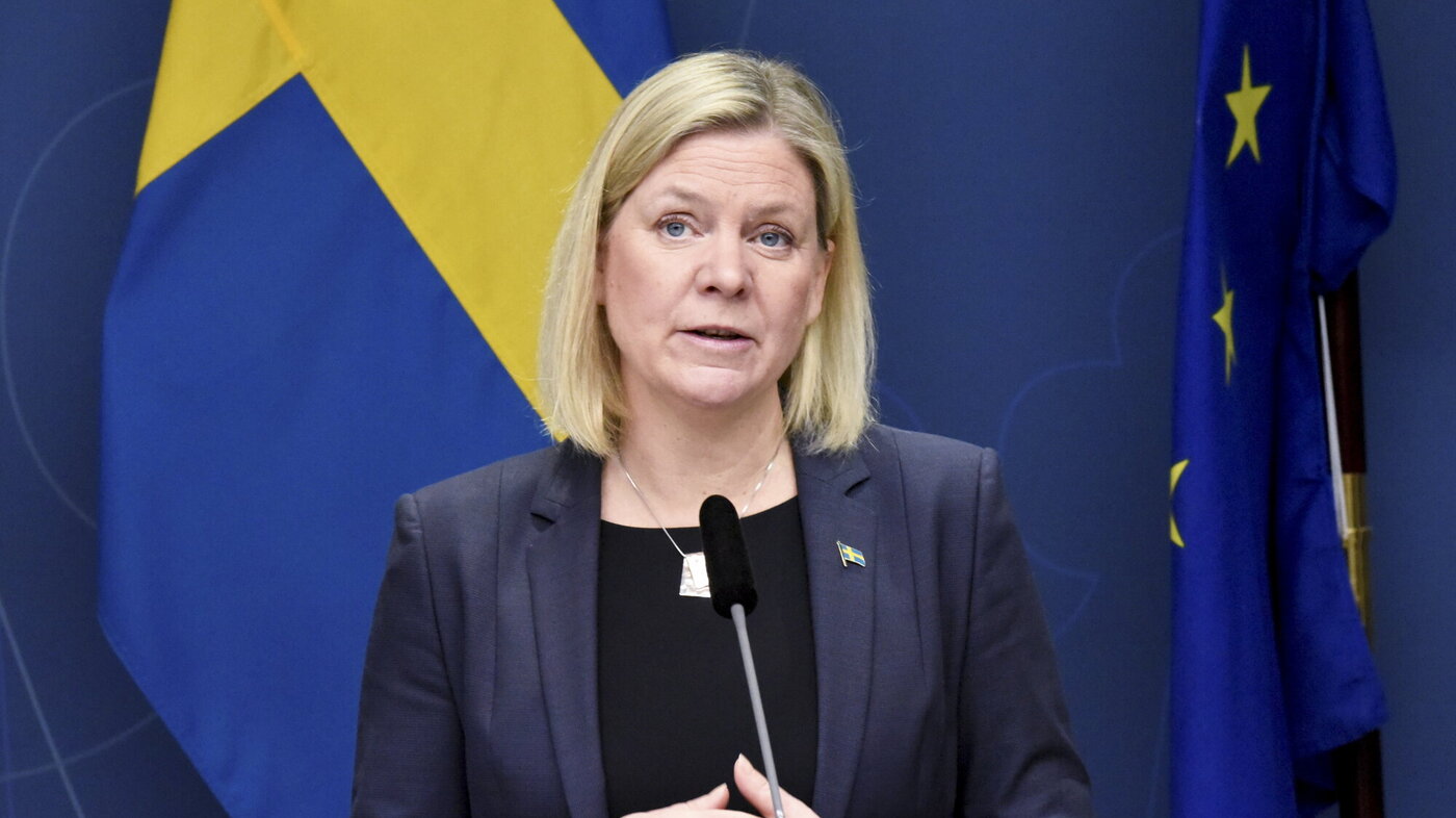 Statsminister i Sverige Magdalena Andersson (S) under en pressekonferanse om koronasituasjonen i Sverige. 