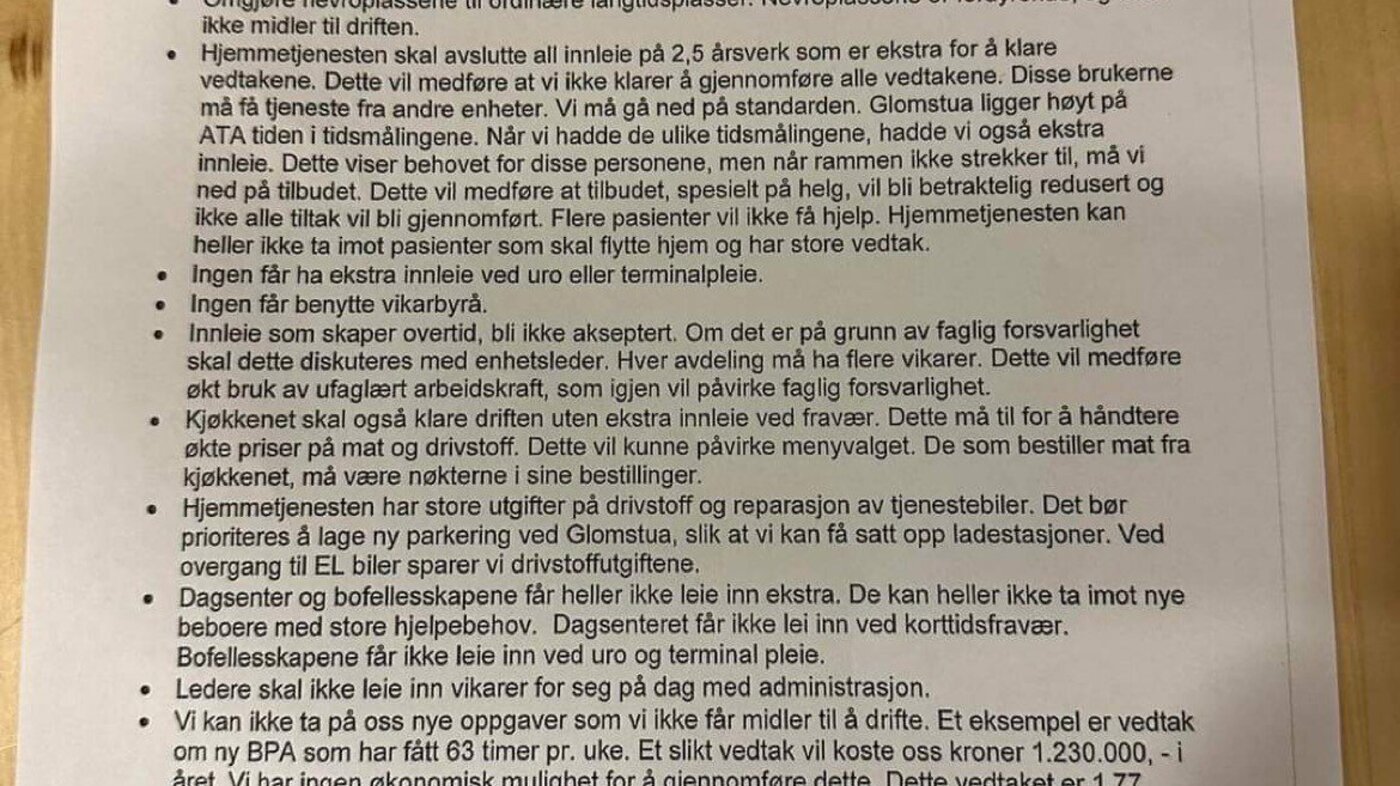 Brev hengt opp på sykehjemmet Brev hengt opp på sykehjemmet