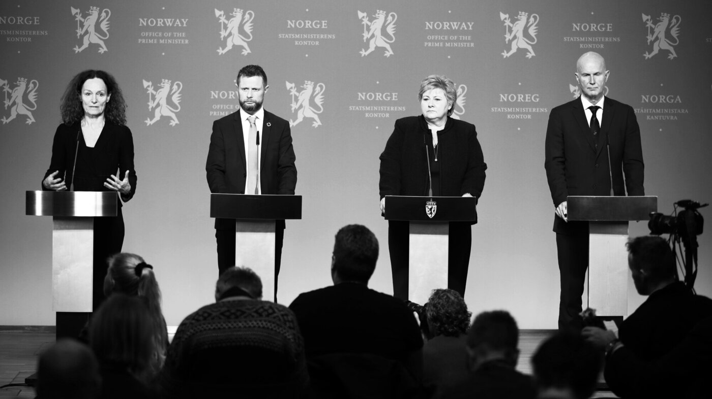 Bildet viser pressekonferansen da pandemien stengte Norge ned 12. mars 2020