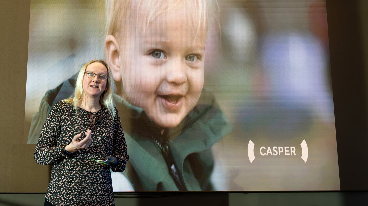 bildet viser Caroline Solem og Kasper