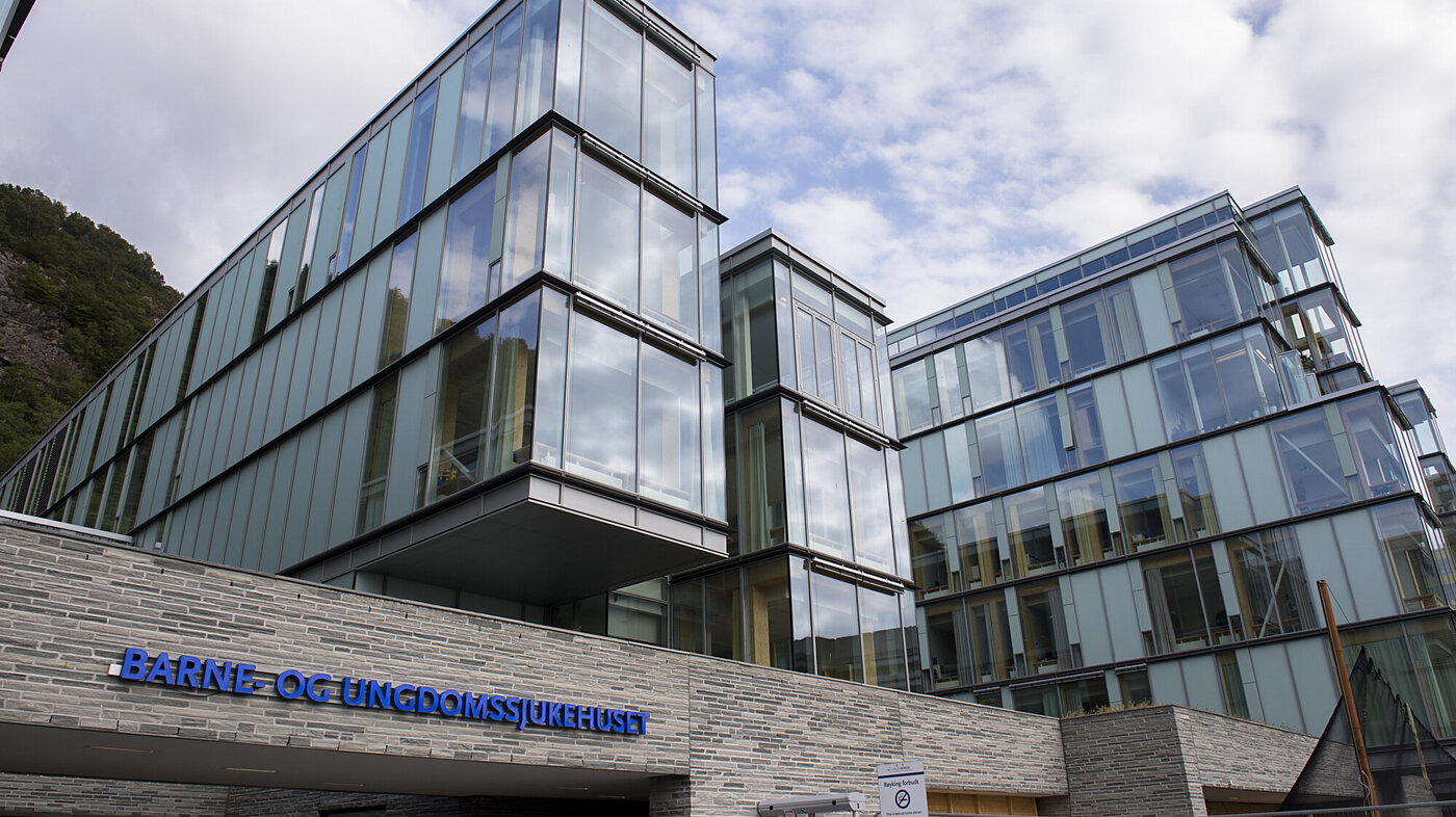 Bildet viser det nye Barne-og Ungdomssjukehuset ved Haukeland universitetsjukehus. Bildet viser det nye Barne-og Ungdomssjukehuset ved Haukeland universitetsjukehus.
