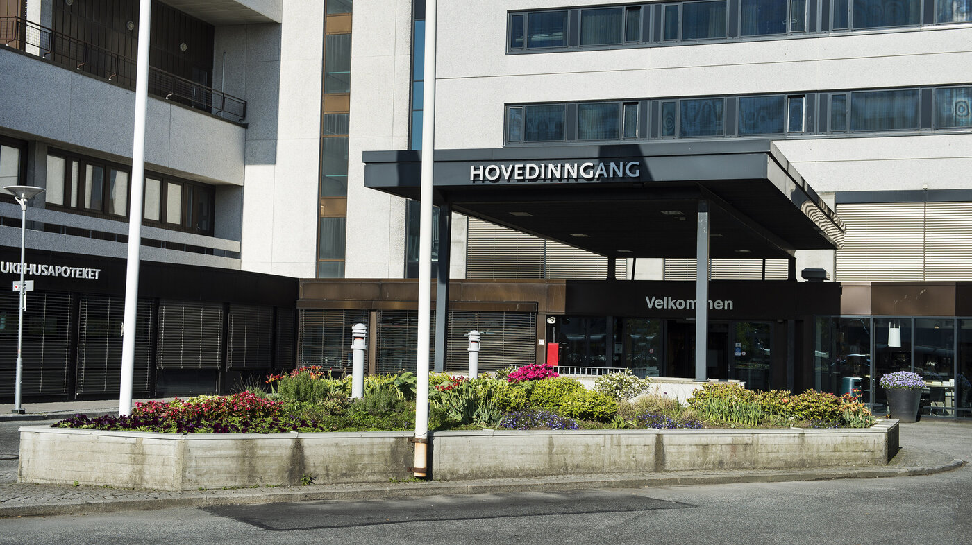 Bildet viser hovedinngangen ved Stavanger universitetssjukehus