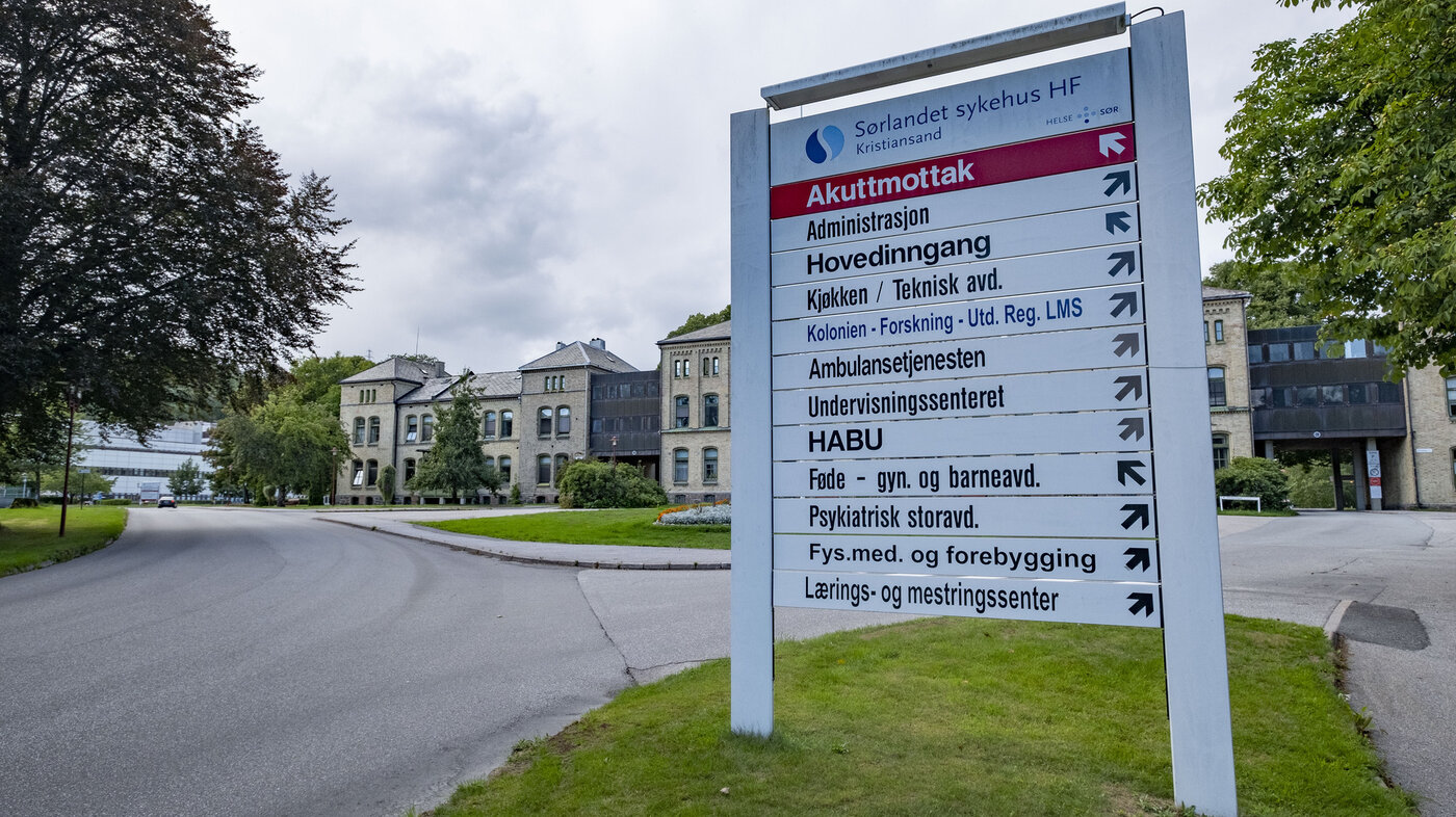 Bildet viser eksteriør ved Sørlandet sykehus i Kristiansand.