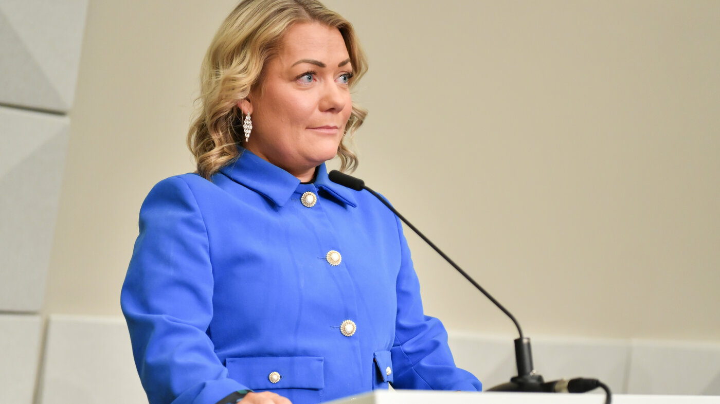 Sandra Borch Bilde av Sandra Borch på en talerstol