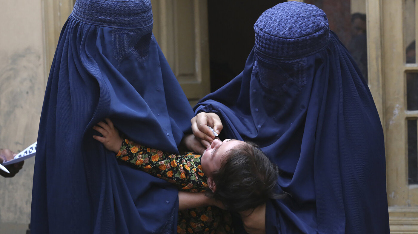 Bilde av kvinnelig afghansk helsearbeider