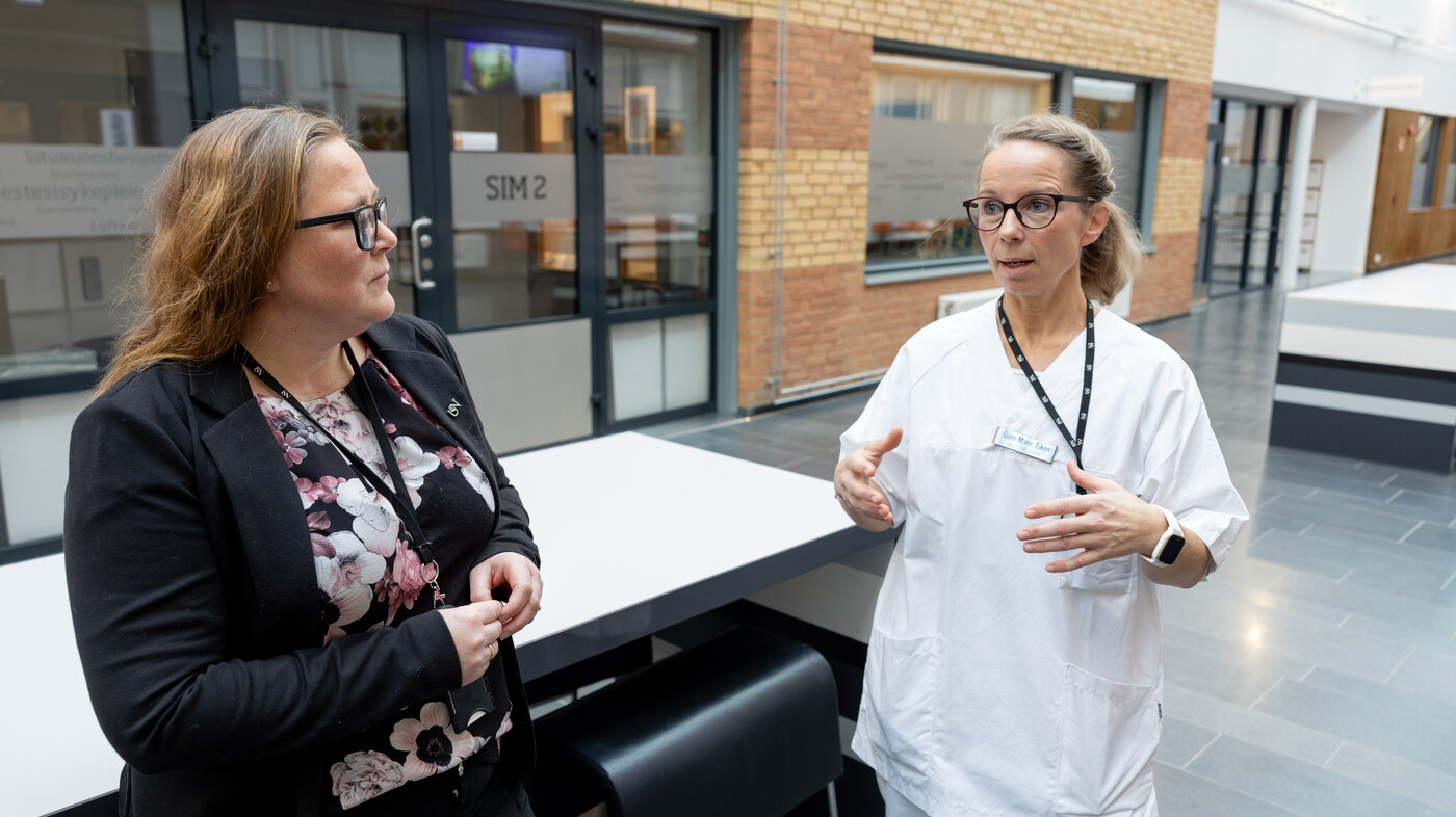 AKS-LÆRERE: Mens Guro-Marie Eiken er universitetslektor og emneansvarlig, er Linn Hege Førsund førsteamanuensis og ansvarlig for masterutdanningen i avansert klinisk allmennsykepleie ved USN. AKS-LÆRERE: Mens Guro-Marie Eiken er universitetslektor og emneansvarlig, er Linn Hege Førsund førsteamanuensis og ansvarlig for masterutdanningen i avansert klinisk allmennsykepleie ved USN.