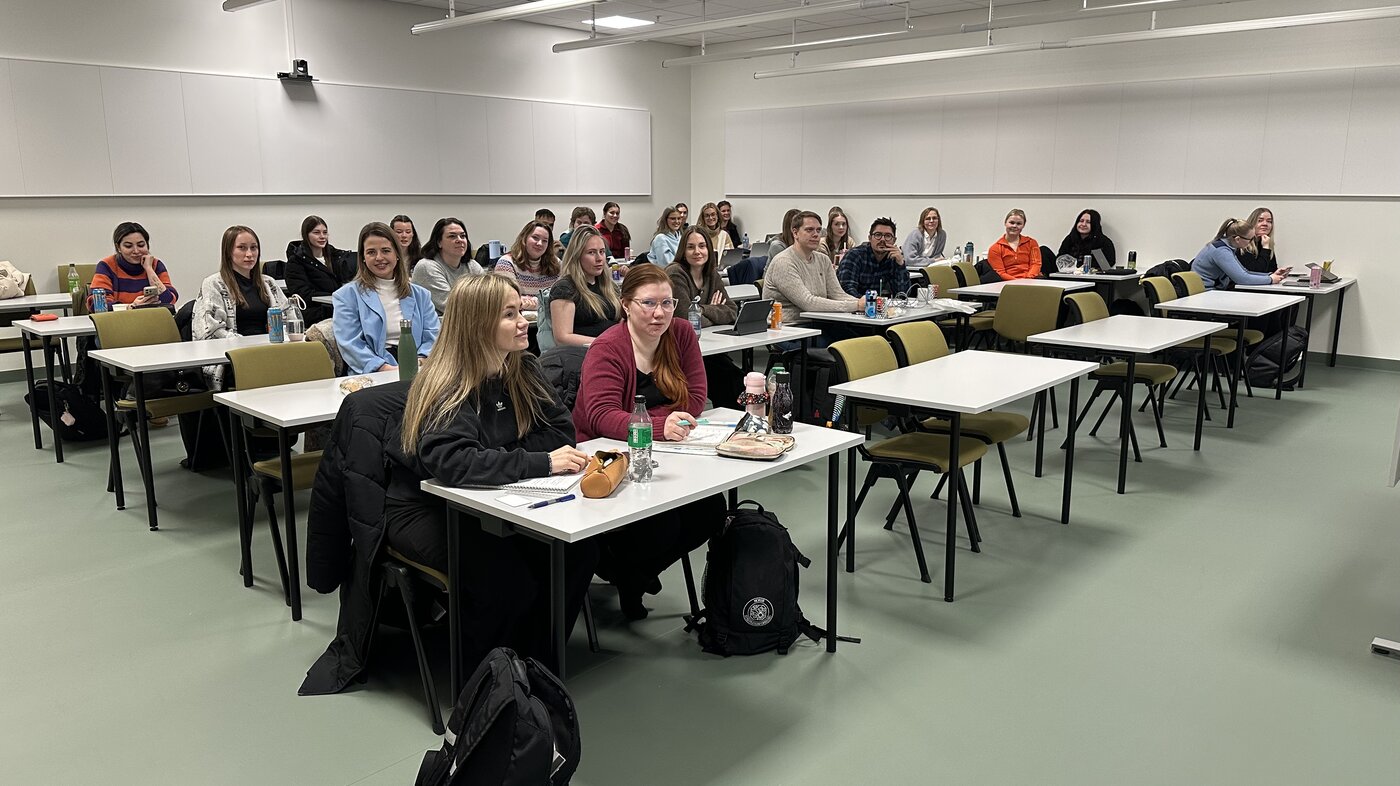 bilde av førsteårsstudentene på Hammerfest sykehus