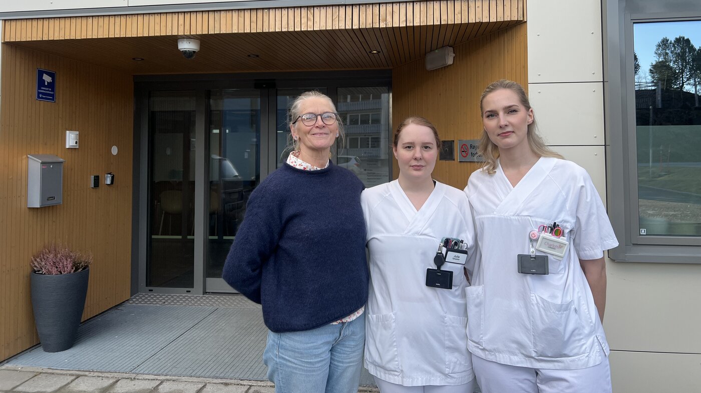 Bildet viser Gry Bæra, Julie Kristiansen og Charlotte Hermansen.