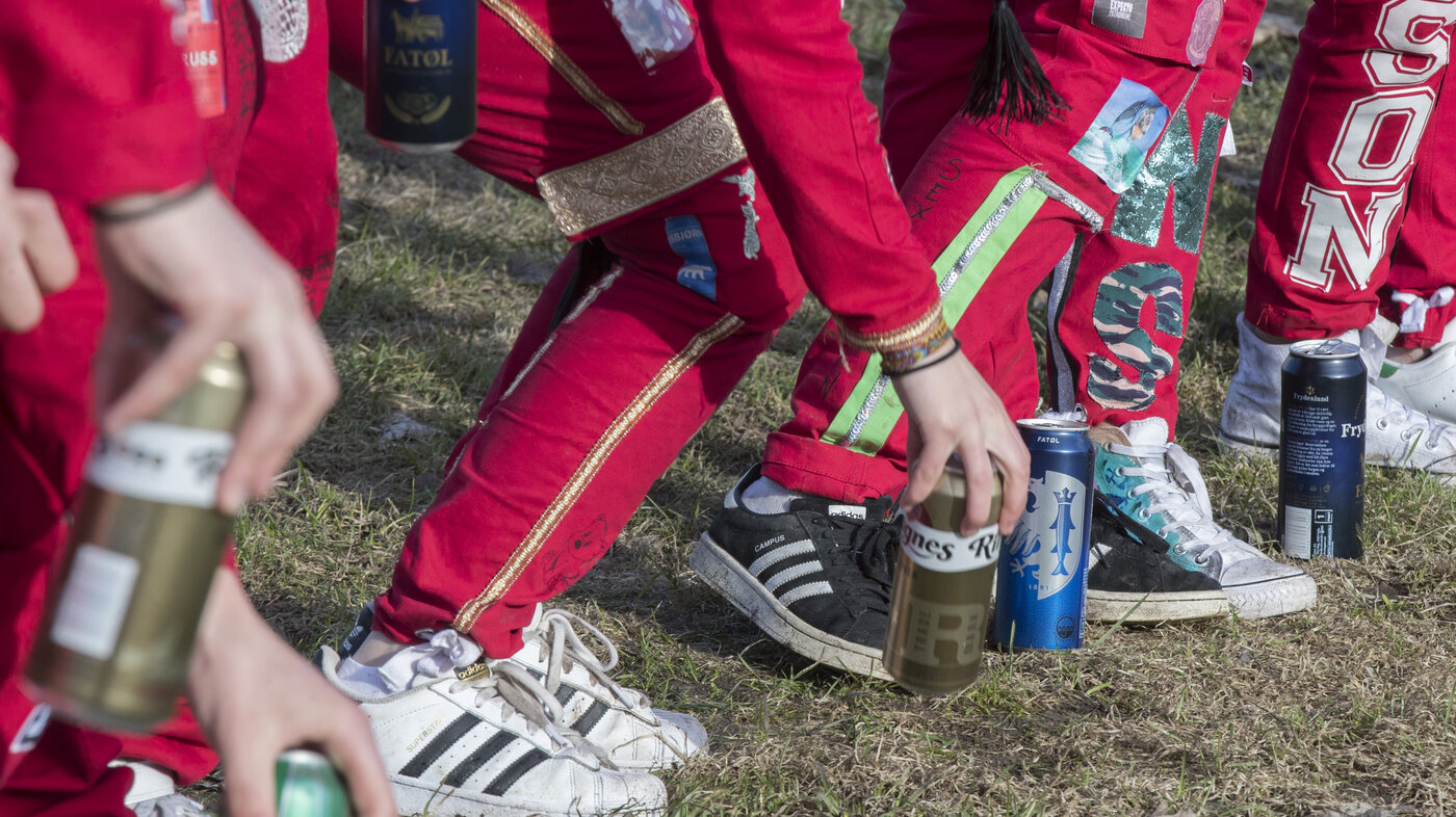 russeungdom og alkohol bildet viser russeungdom og alkohol