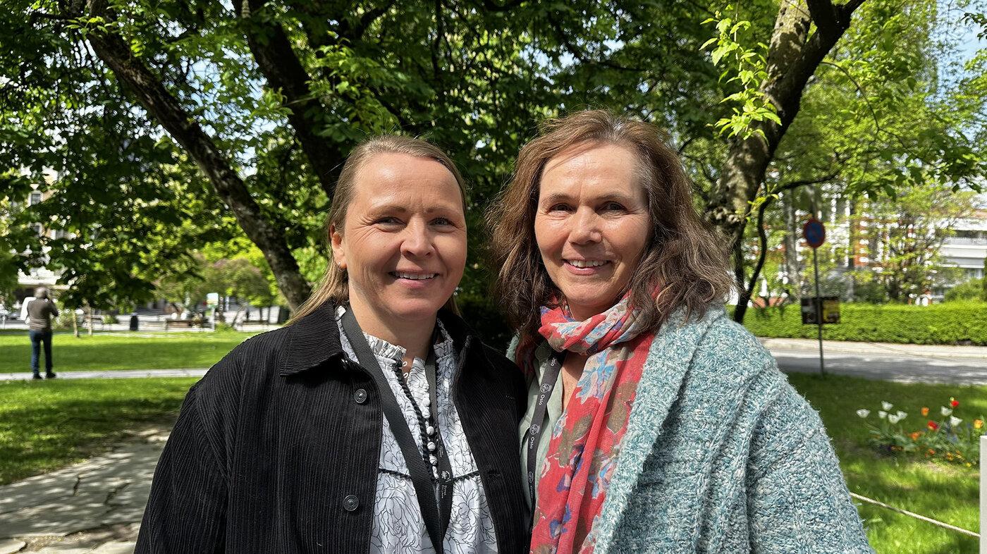 Bildet viser kreftkoordinatorene Oddfrid Nesse og Marjo Riikonen.