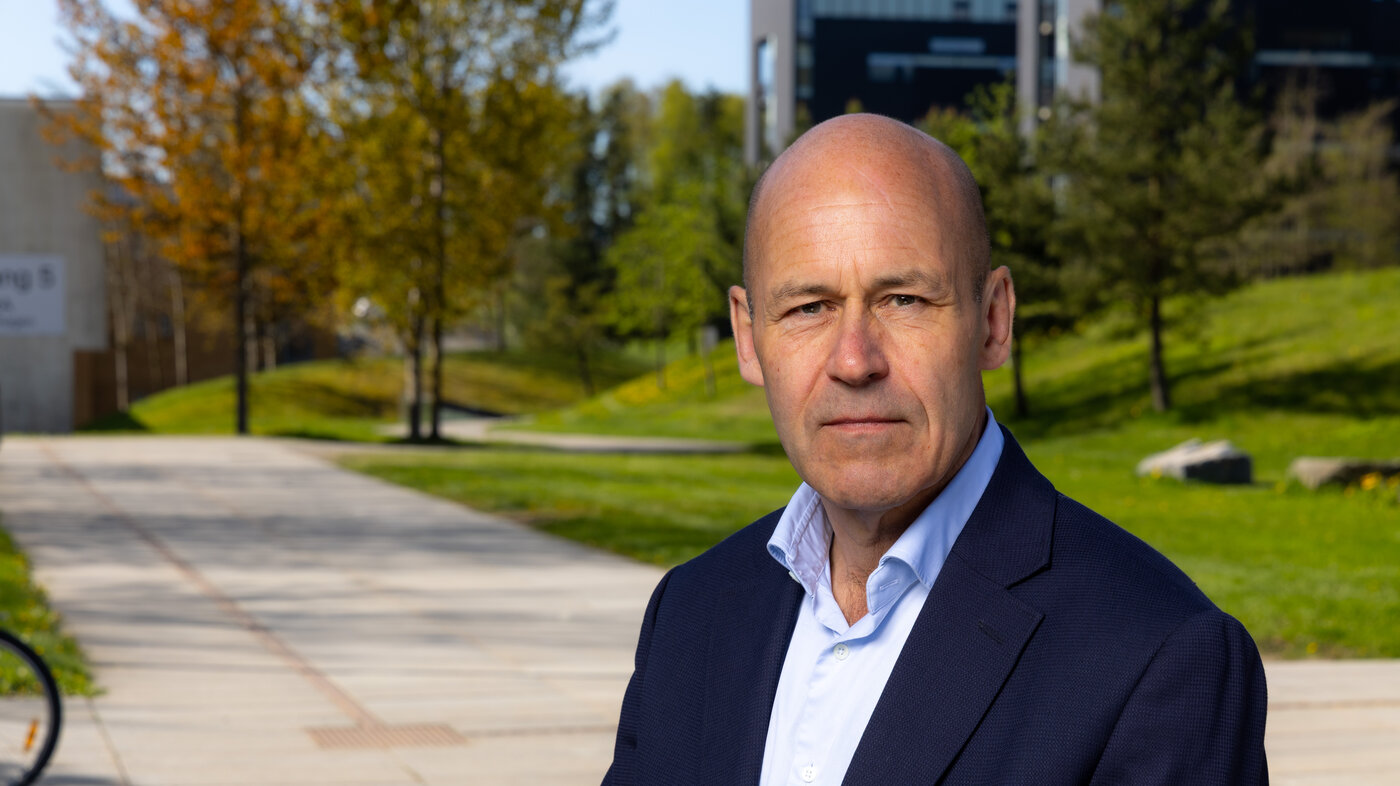 Bildet viser Øystein Mæland.