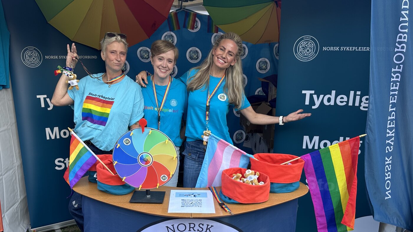 bilde av boden til NSF på Pride