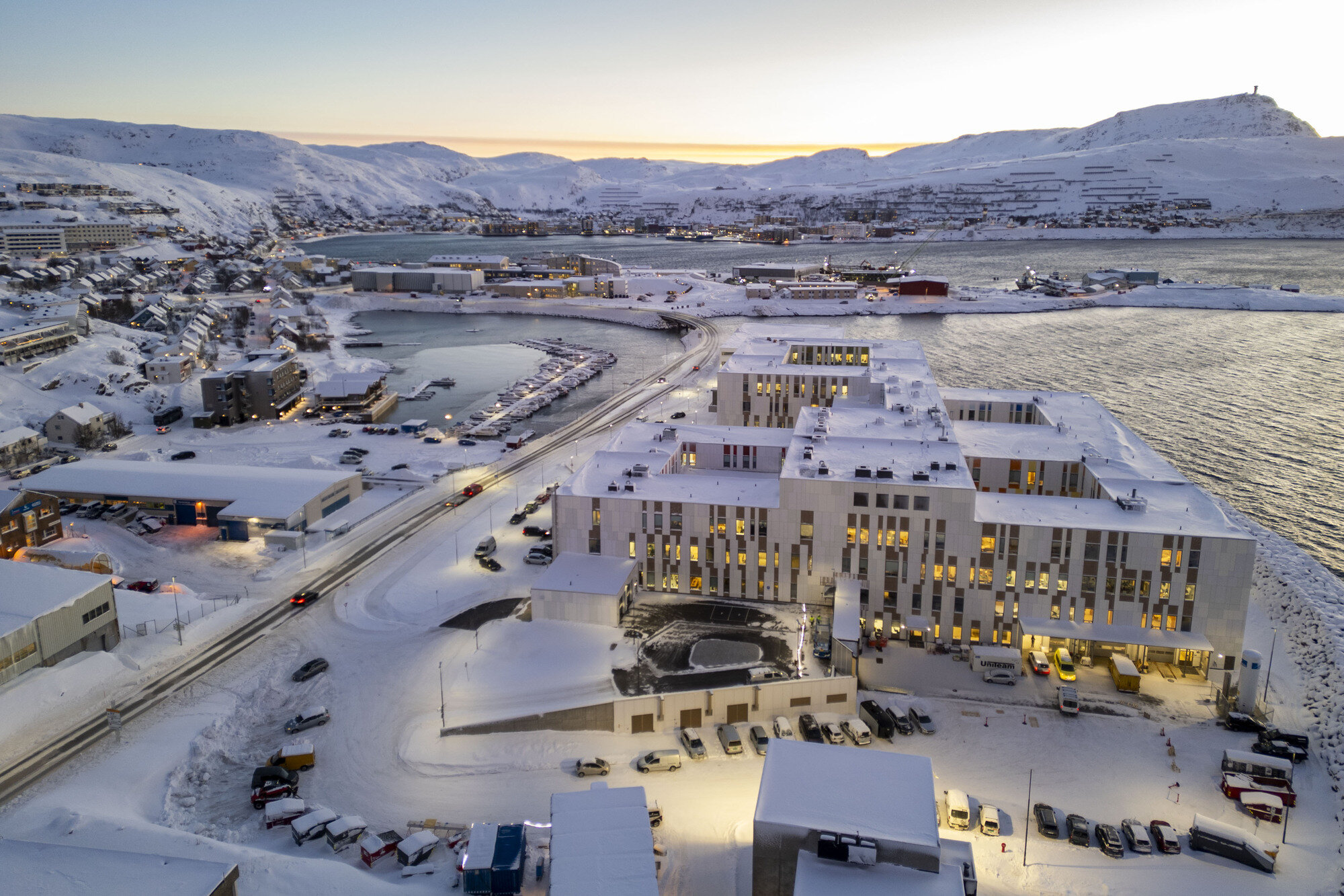Bildet viser det nye sykehuset i Hammerfest