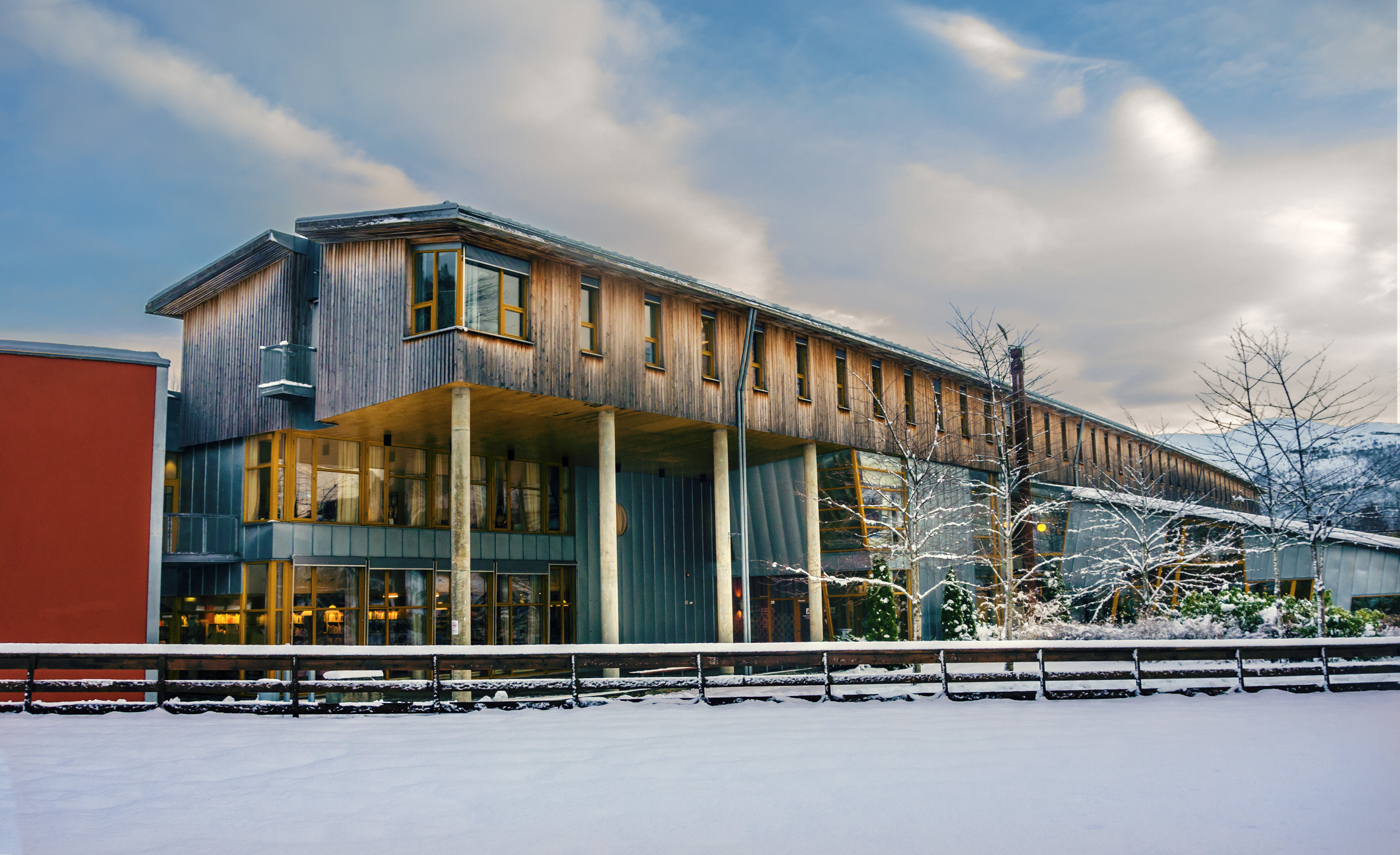Bildet viser Høgskolen i Volda