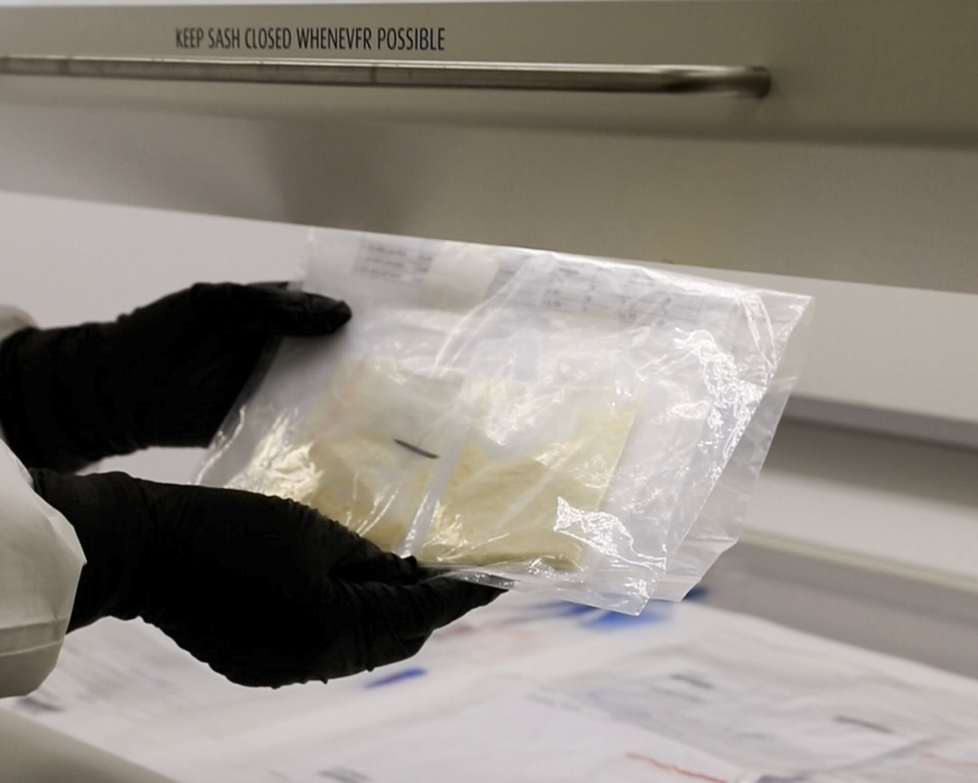 Bilder viser beslaglagte Nitazener.