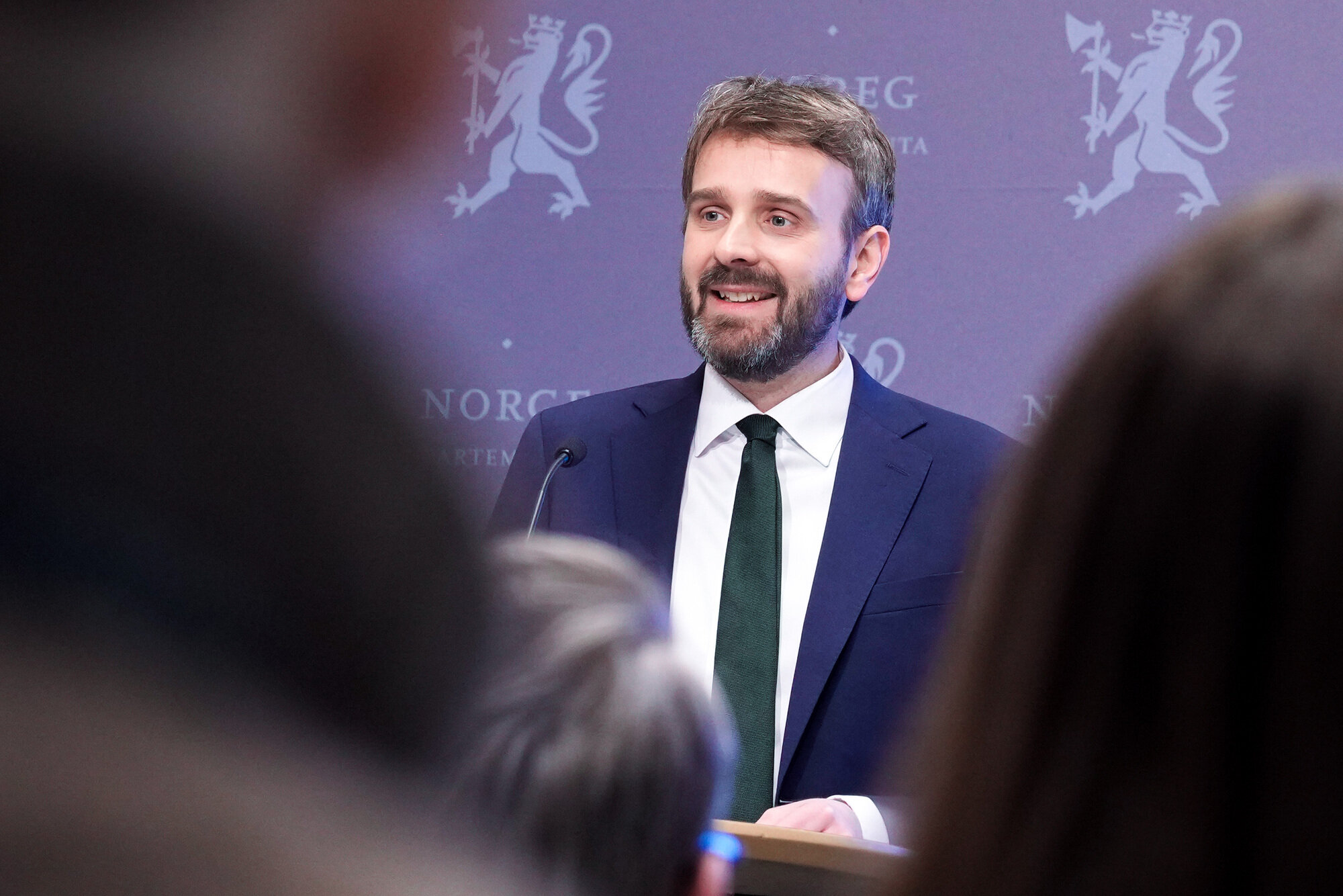 bilde av helseministeren jan christian vestre