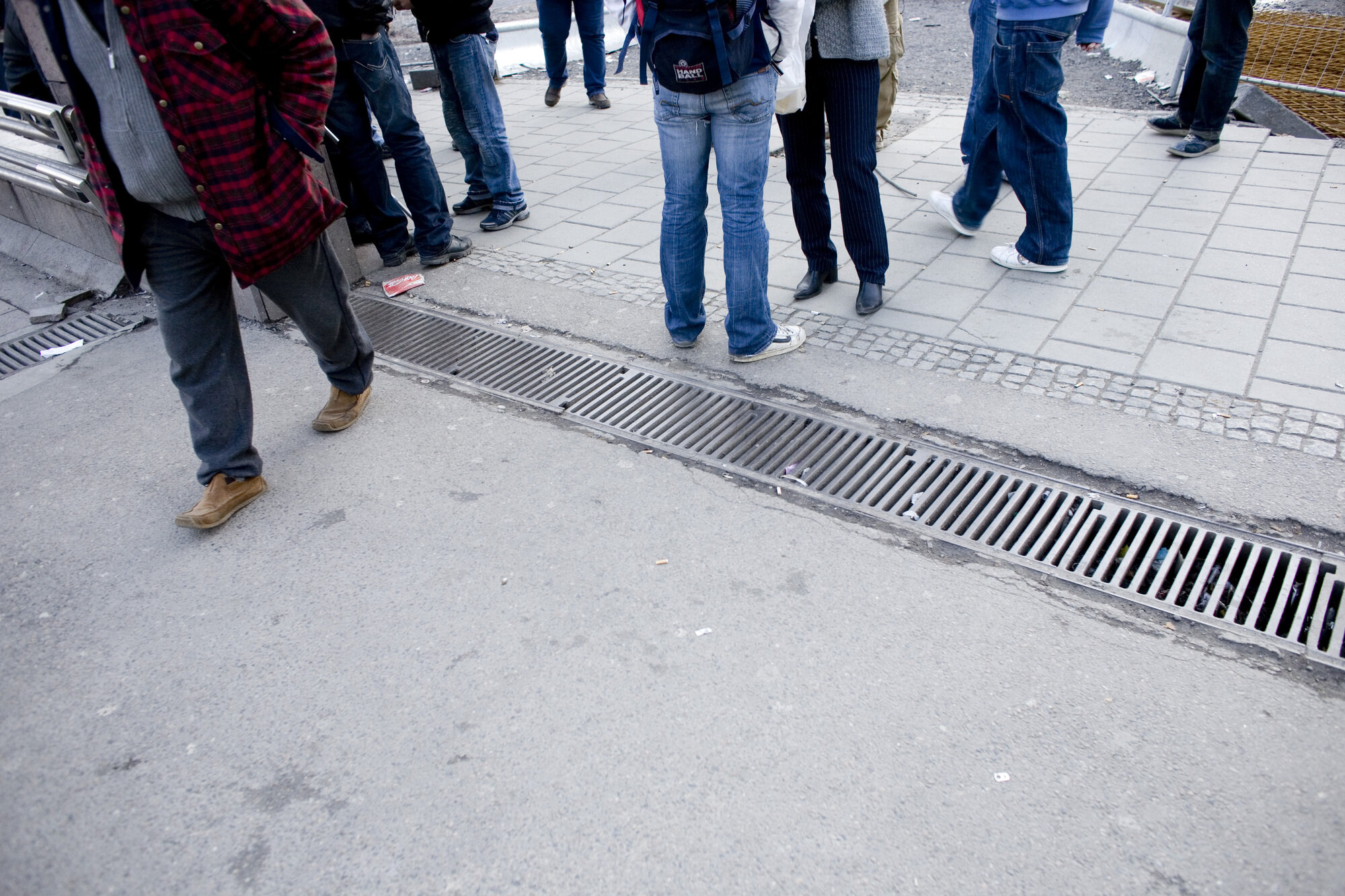 Bildet viser anonymiserte rusmisbrukere ved Oslo S.