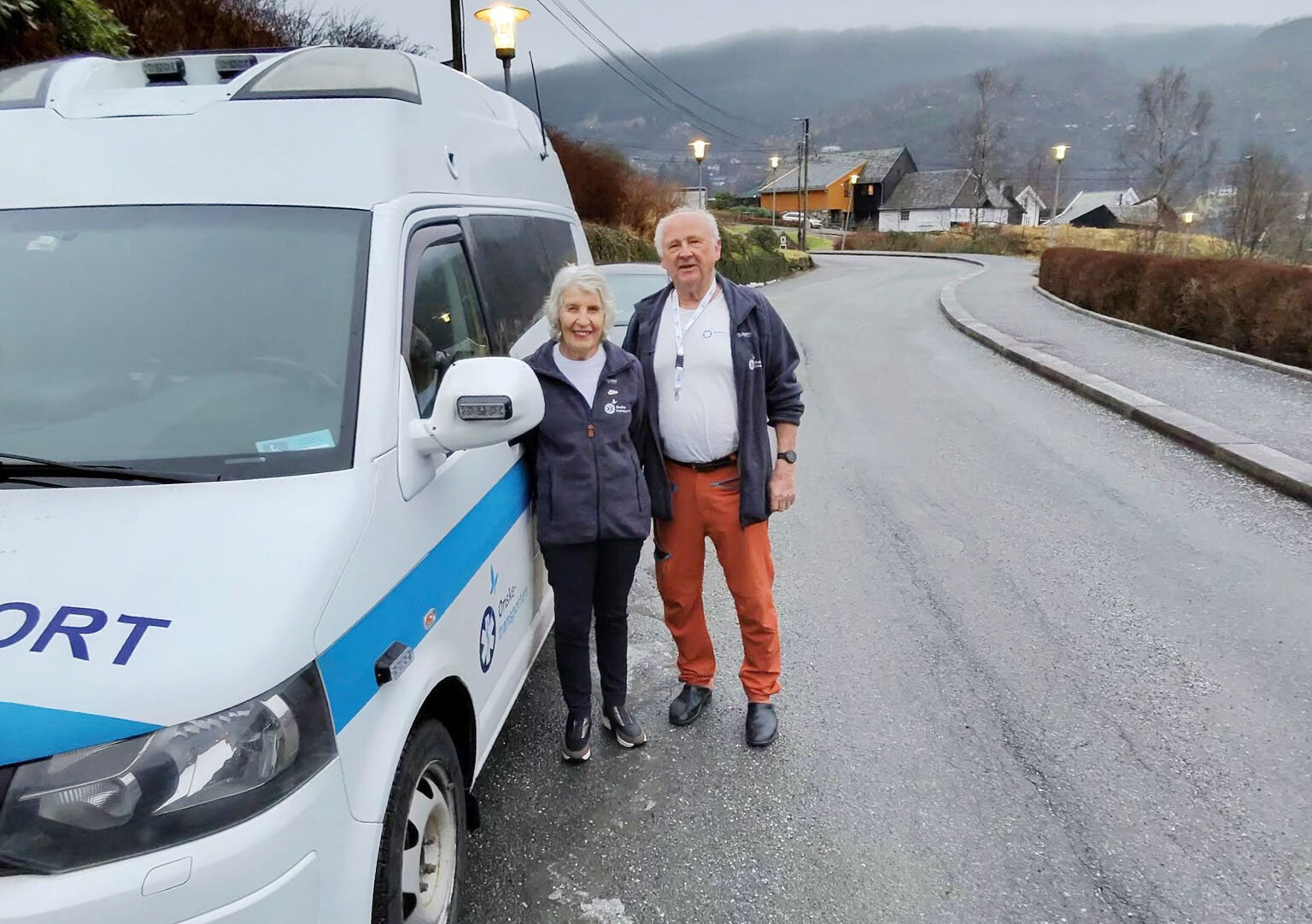 bilde av gunvor engtrø og ansgar Fuglestad i ønsketransporten