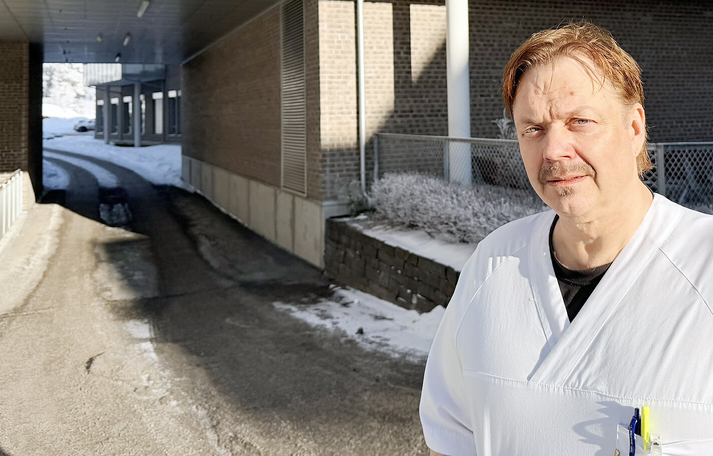 bilde av knut h&aelig;rnes p&aring; ellingsrud sykehjem