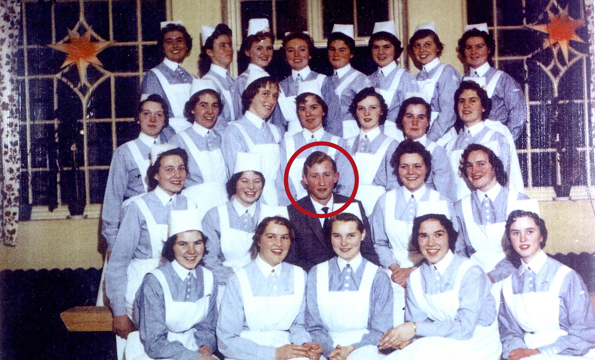 K&aring;re Johs. Brekke var f&oslash;rste mannlige sykepleierelev i Nordland. 