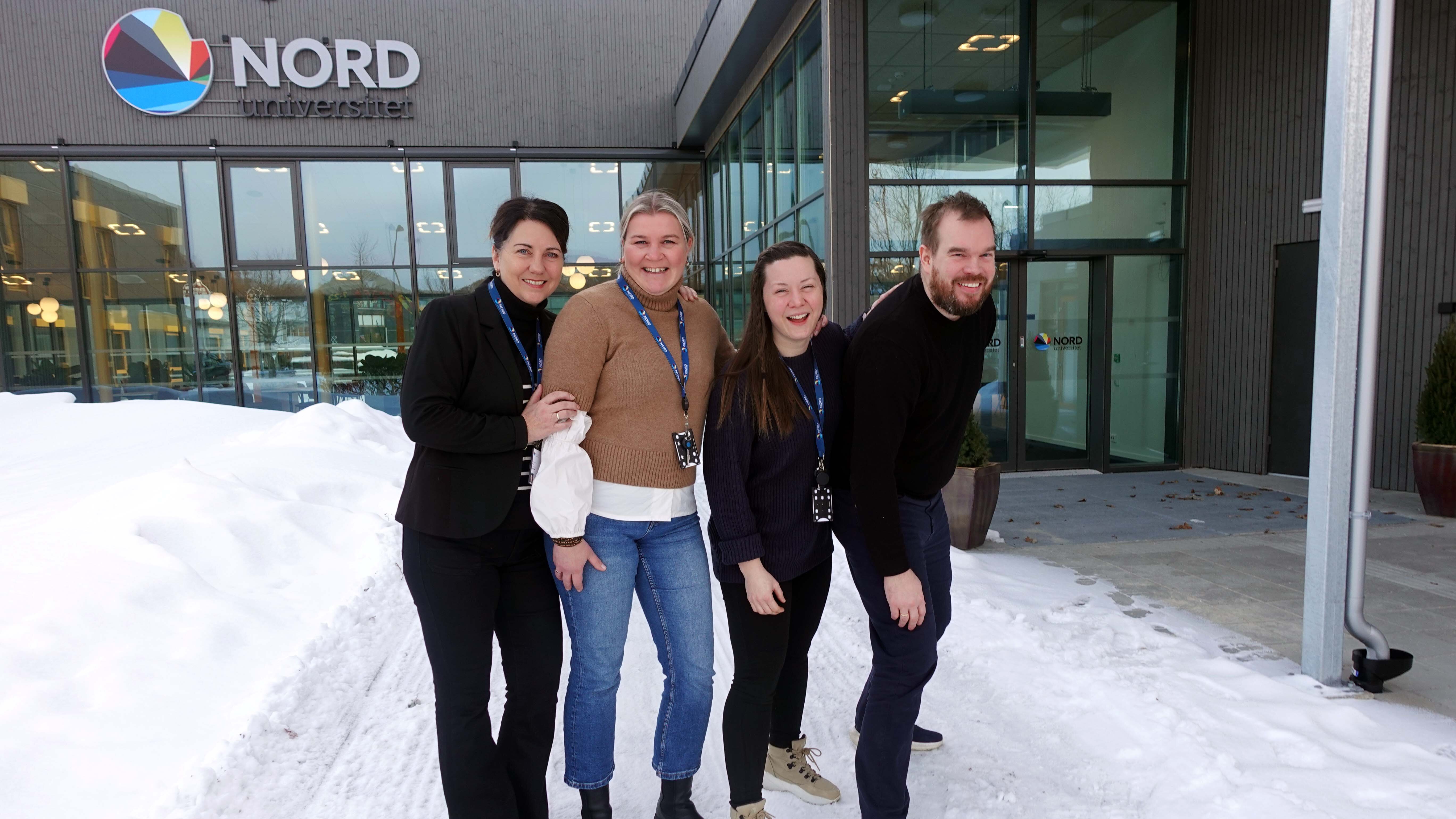 Aina Hildrum (fra venstre), Nord-ansatte Elin Renate Hest&oslash; og Ida-Malene Knudsen Marsfjell, samt student Thomas Aspaas Skogmo 