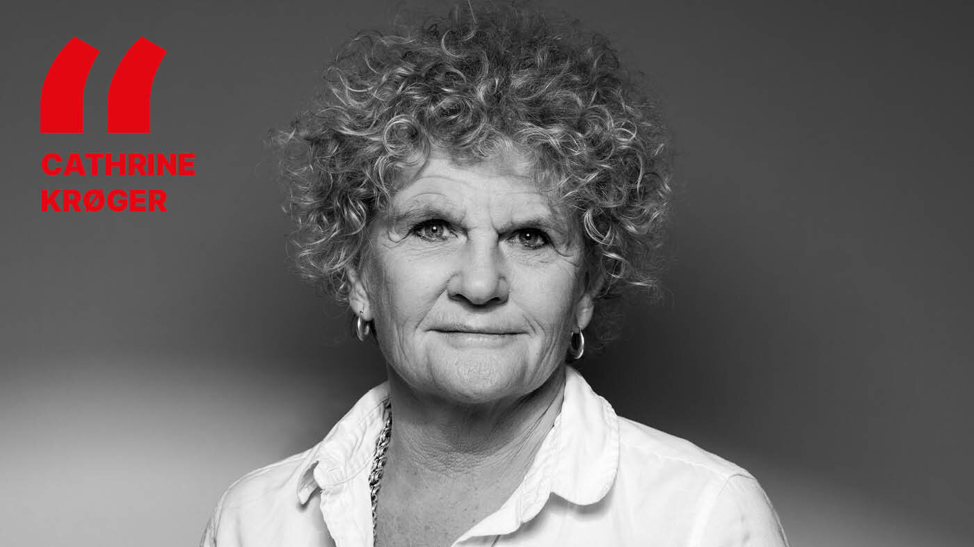 Bildet viser et portrettbilde av Cathrine Krøger i sort/hvitt