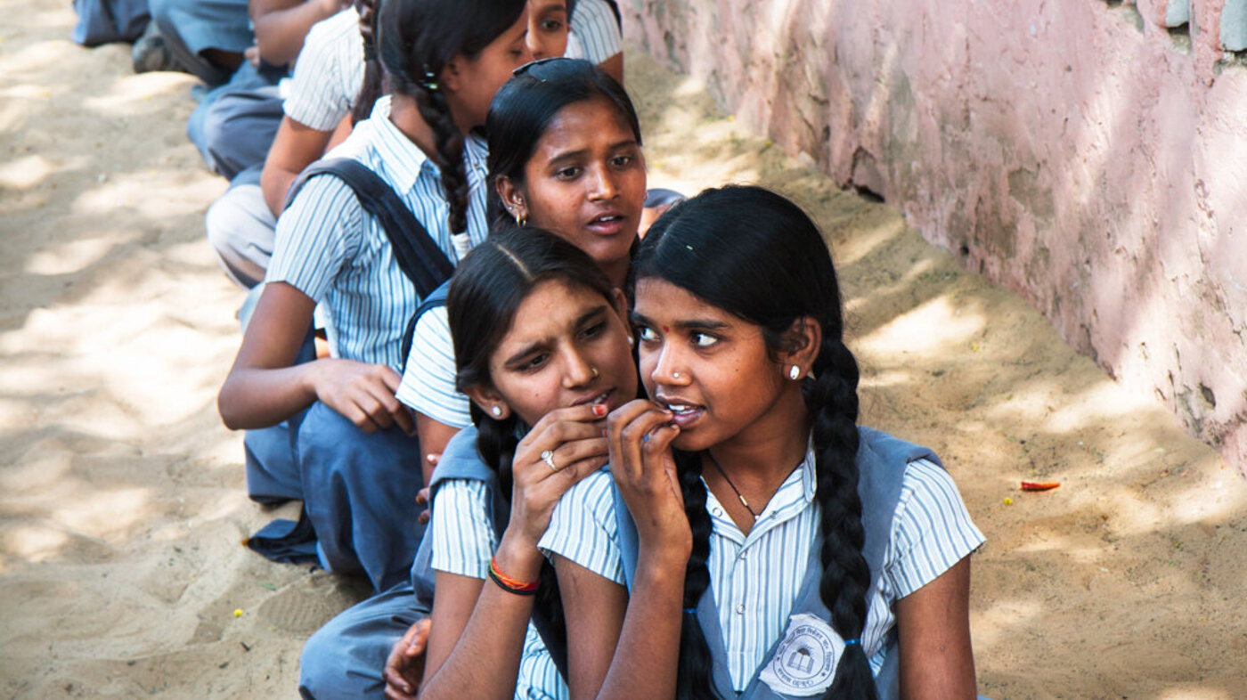 Skolebarn i India.