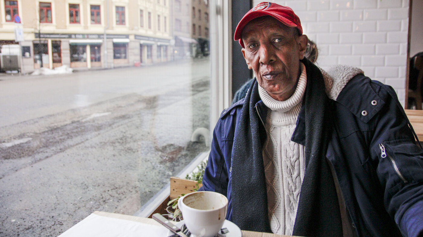 Bildet viser Musa på kafé