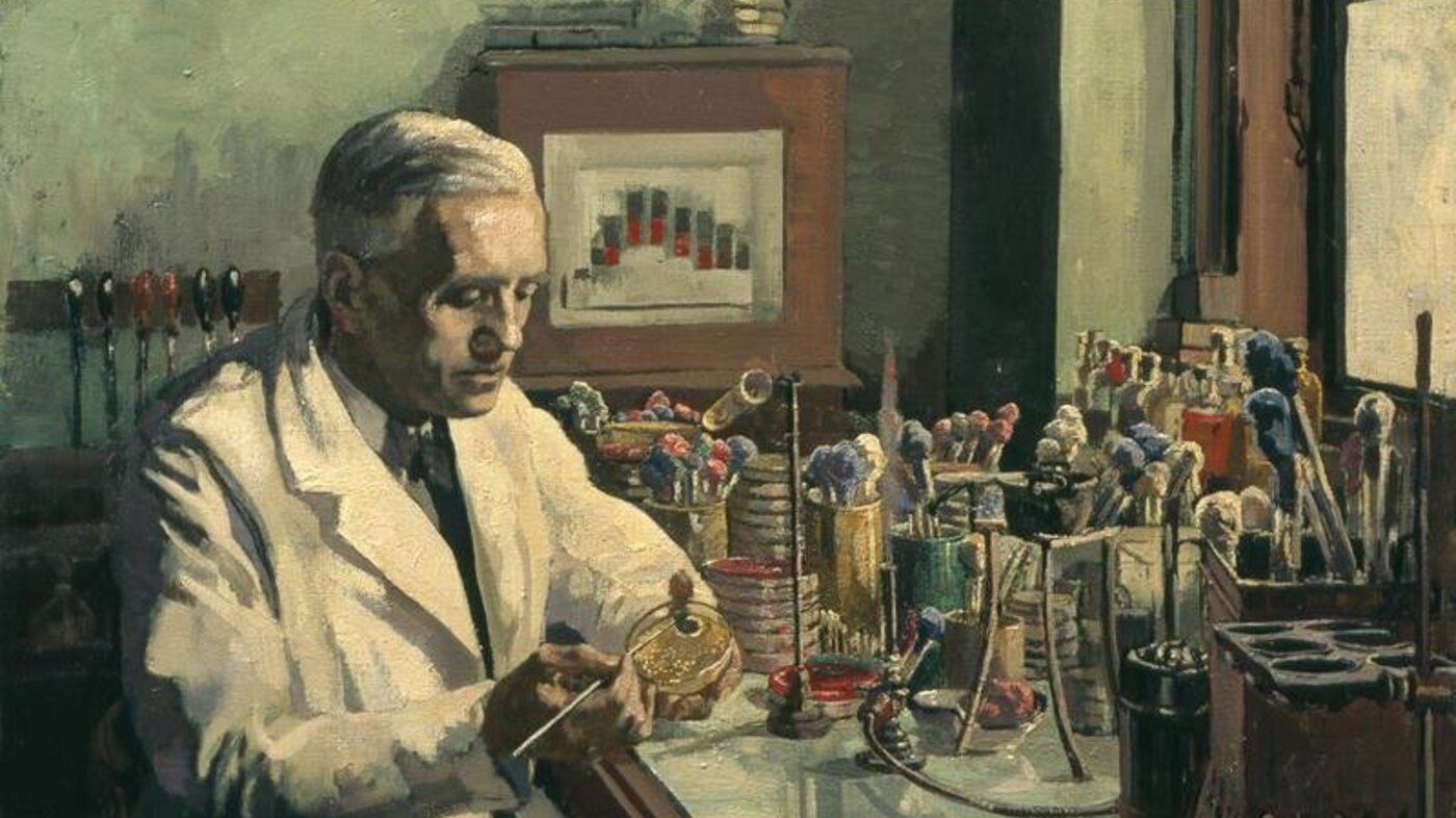Bildet er et maleri av Alexander Fleming, manlt av Ethel Léontine Gabain