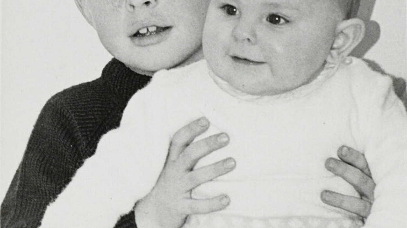 Bildet viser Asta Irene Bergans sønner Trond og Svein som barn.