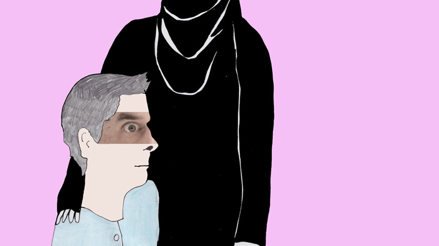 burka, arbeidsantrekk, etikk Bildet viser en pasient i vanlige klær og en sykepleier i burka.