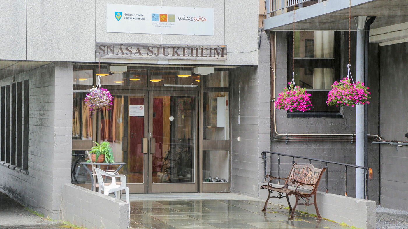 Viser inngangspartiet til SNåsa sykeheim