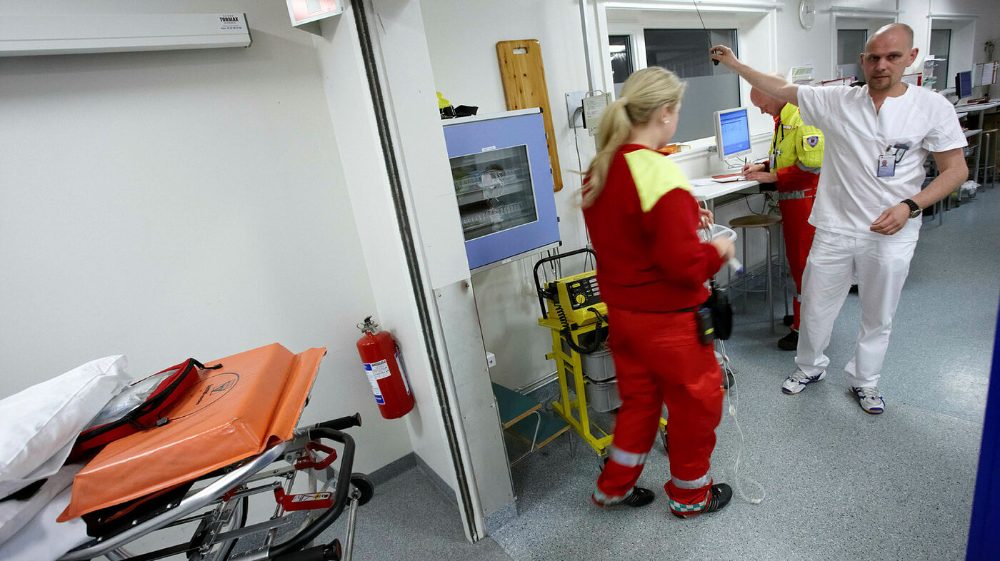 Arild Svendsen tar imot ambulanse på akuttmottaket, Sykehuset Østfold, Fredrikstad