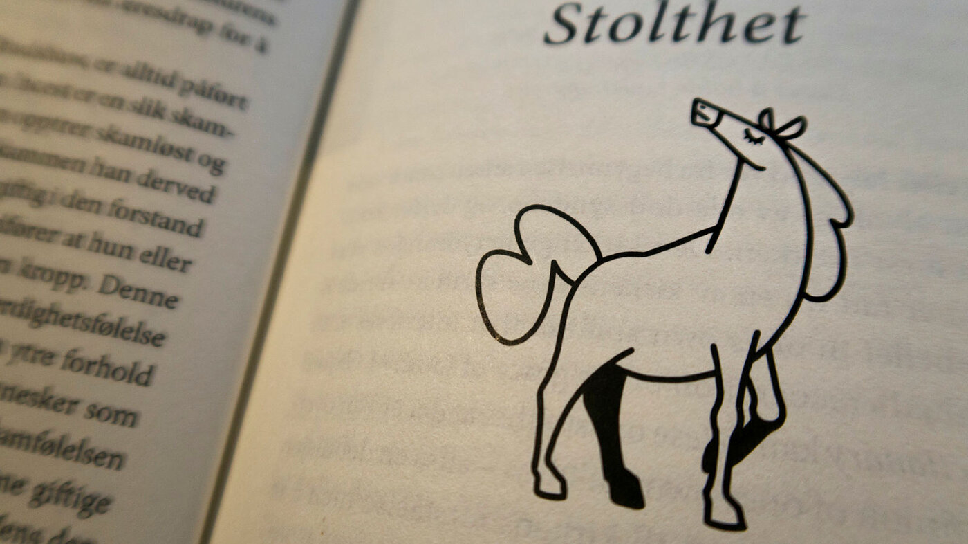 Hest, symbol på dødssynden stolthet. Illustrasjon i boken Å skape seg selv, et psykologisk perspektiv på de syv dødssynder