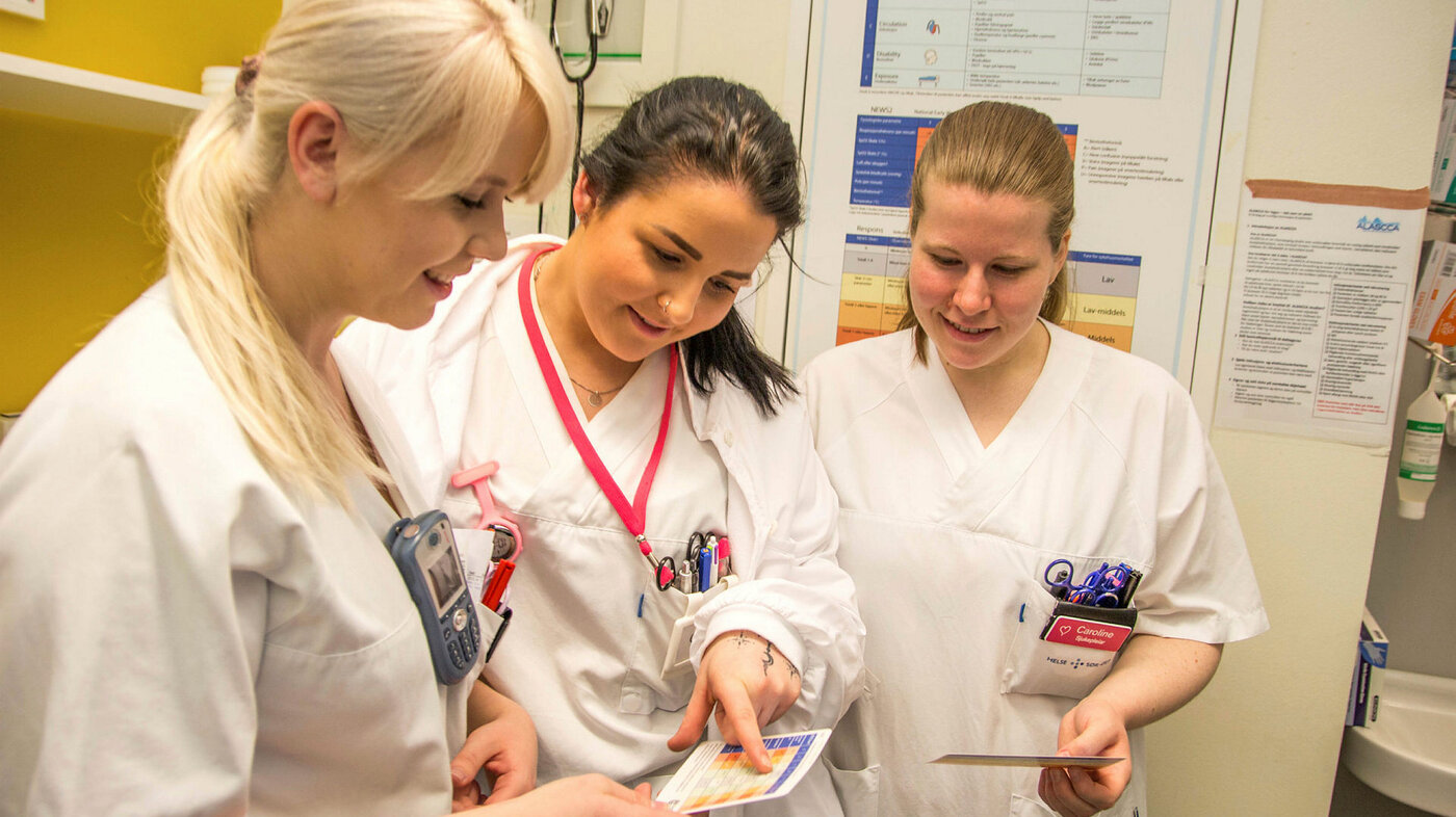 Bildet viser Ingrid Glenne, Gabrielle Lill Johnsen og