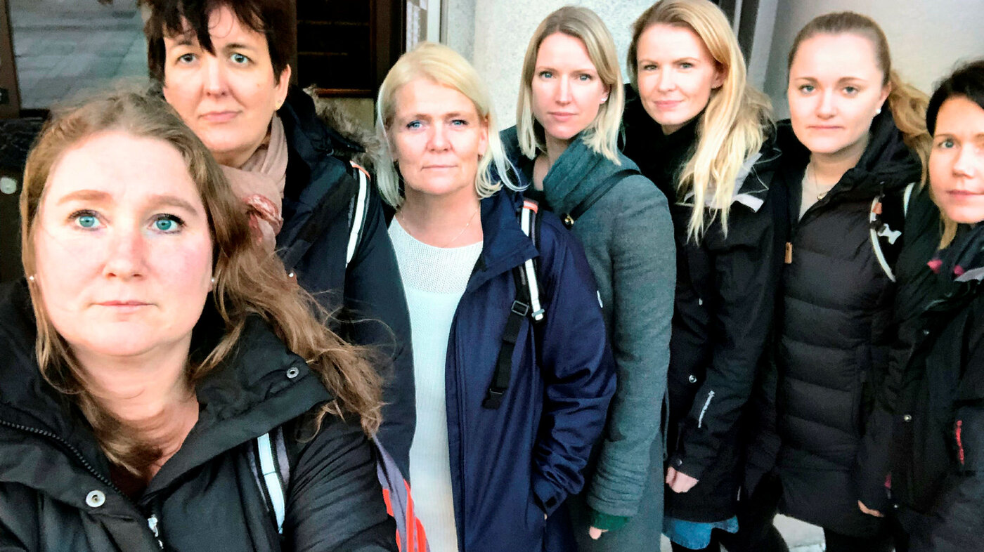 Sykepleiere i streik i Bergen: Linn Trehag, Ingrid Gromholt, Janniche Ølversø, Inger-Marie Larsen, Nina-Margrethe Bjaarstad, Christina Plyhn Mikkelsen og Linda Fammestad.