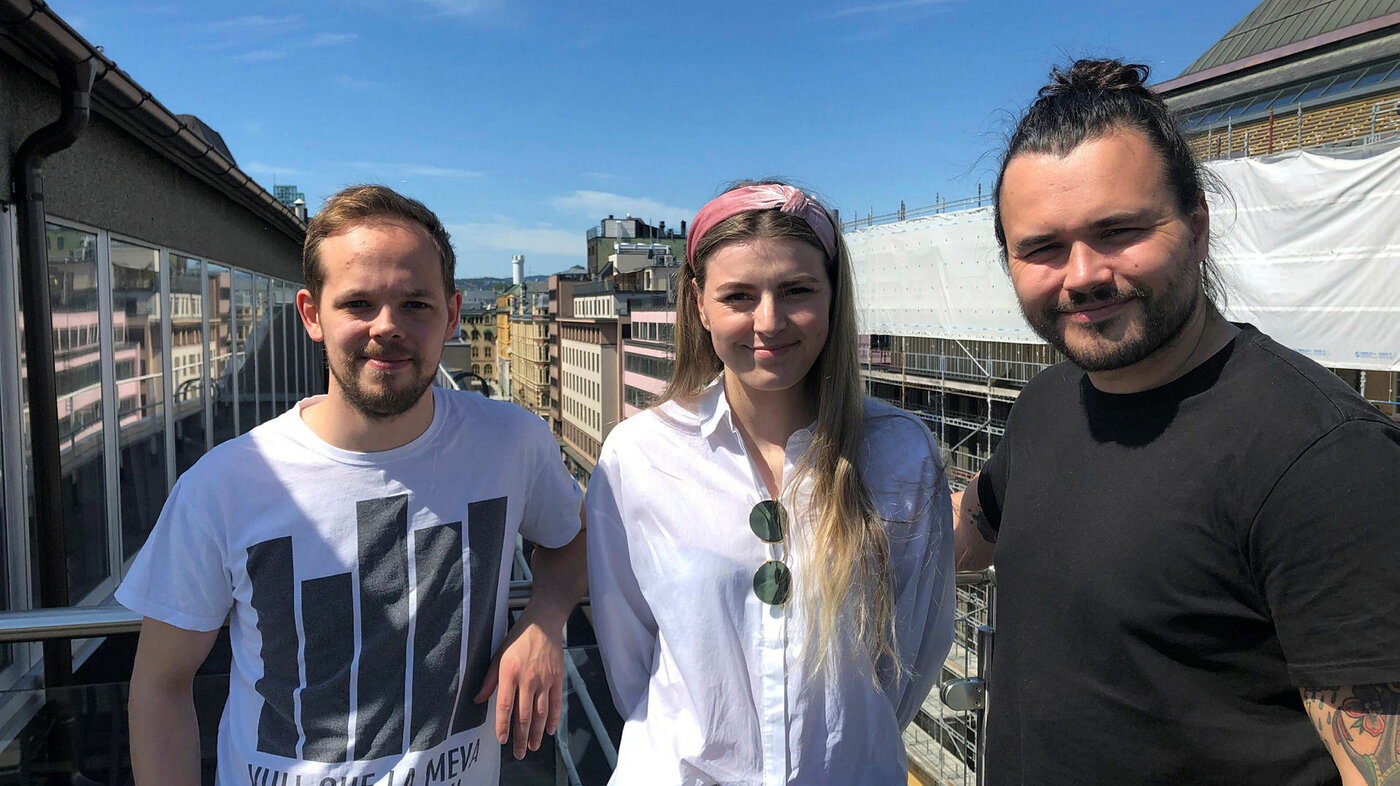 Bildet viser avtroppende nestleder Vegard Henden, ny NSF Studentleder Ingvild Berg Lauritsen og ny nestleder Martin Ottesen Wichstad.