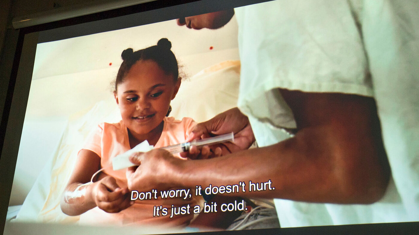 Bilder fra dokumentarfilmen om franske sykepleierstudenter Each and every moment. Regissør: Nicholas Philibert