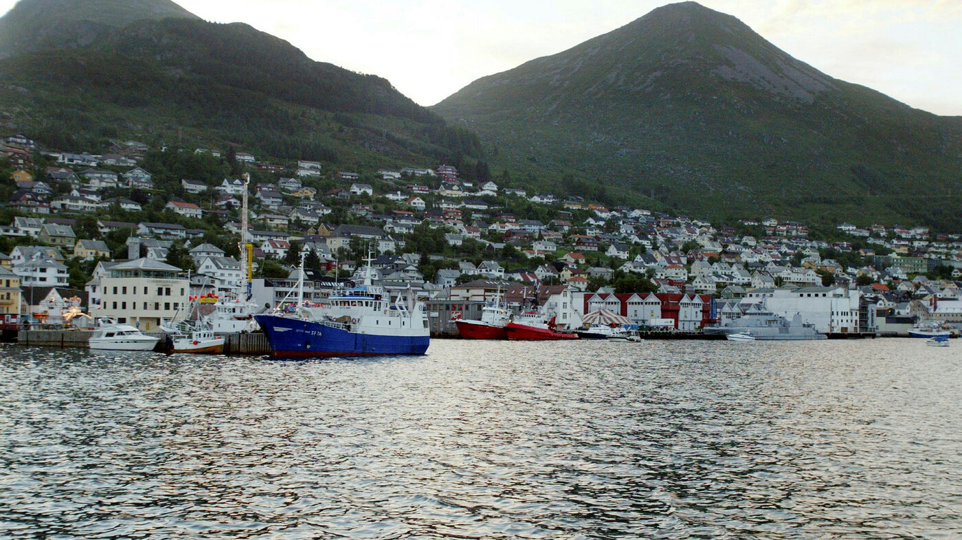 Oversiktsbilde av Måløy på Vågsøy