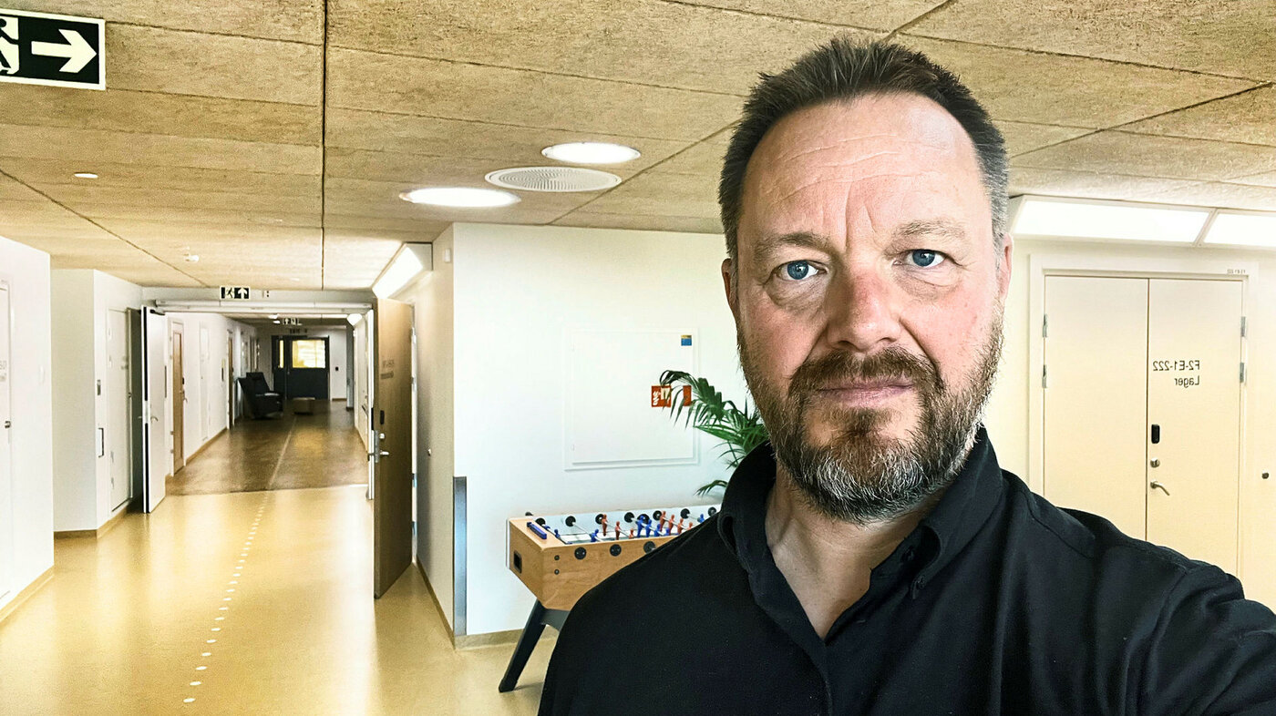 Glenn Gussiås, sykepleier på en psykiatrisk døgnseksjon for ungdom på Sykehuset i Vestfold.