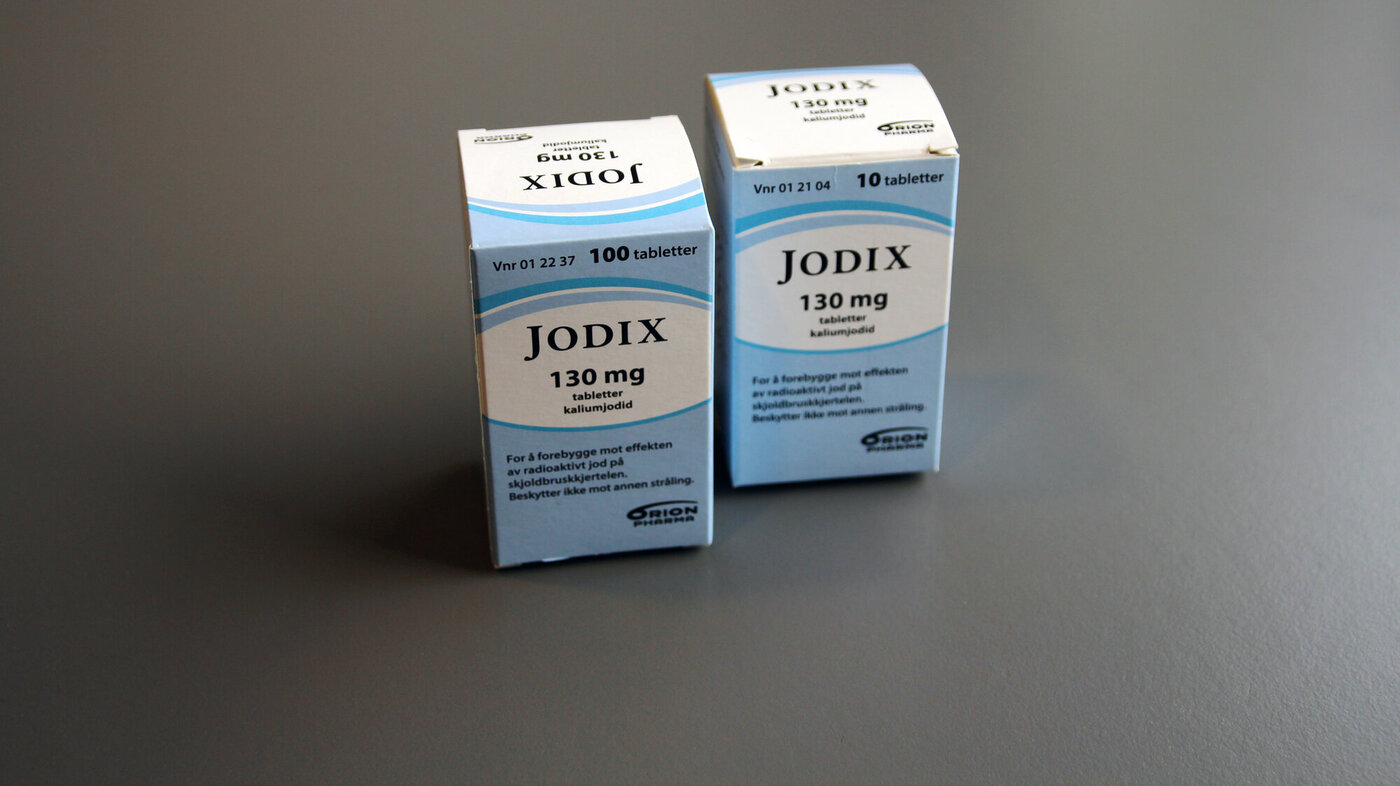 Bildet viser to pakninger med Jodix.