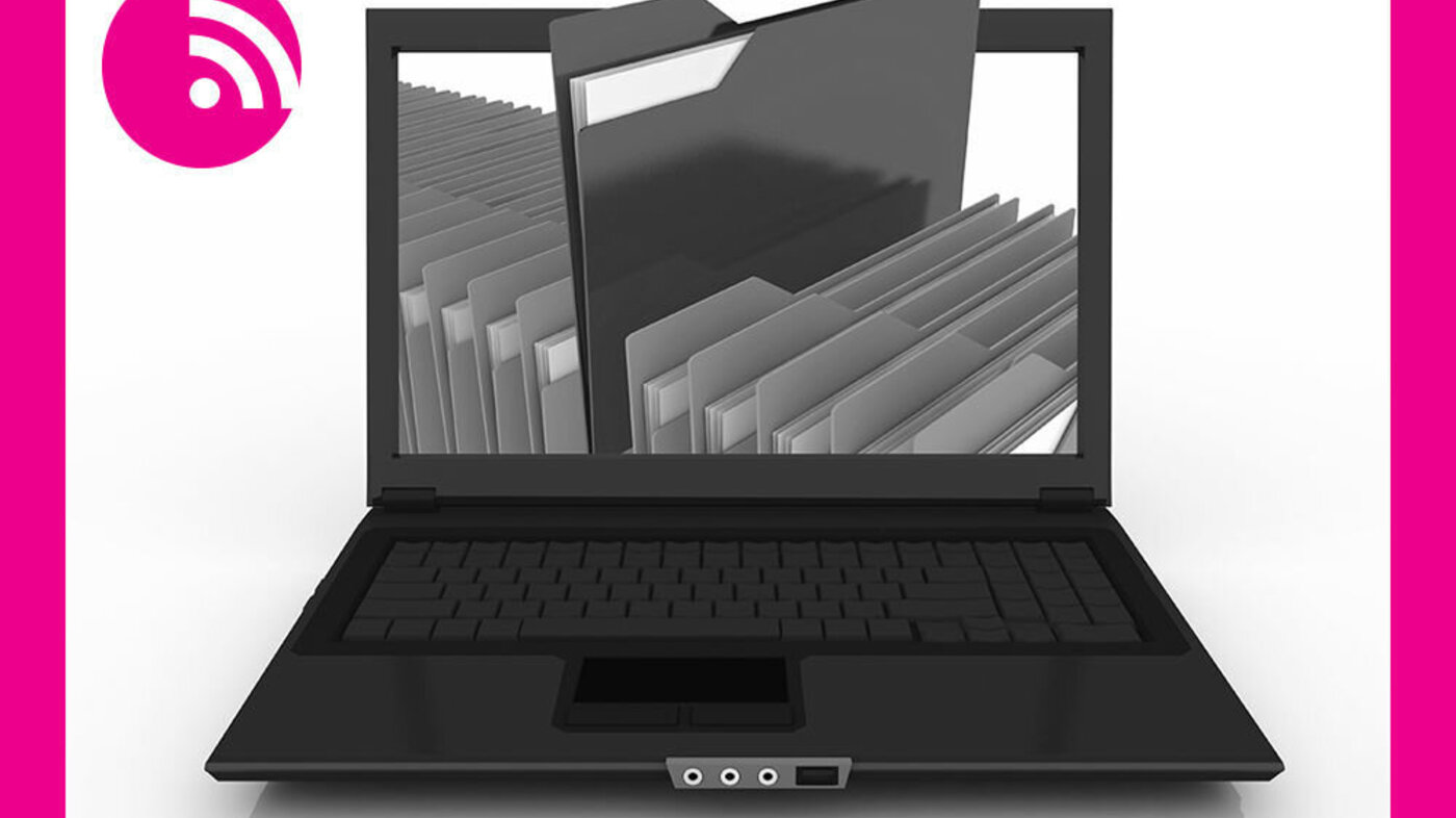 Illustrasjonen viser en bærbar PC, åpen og sett forfra