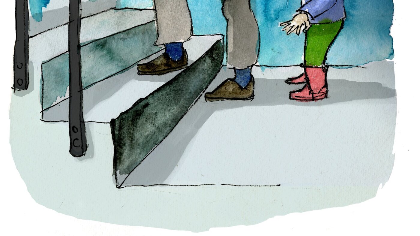Bestemor og barnebarn Illustrasjon av en mormor som går opp trappen mens barnebarnet, som står bak, sier: "Kom igjen, mormor. Dette klarer du! Jeg tar imot deg om du faller."