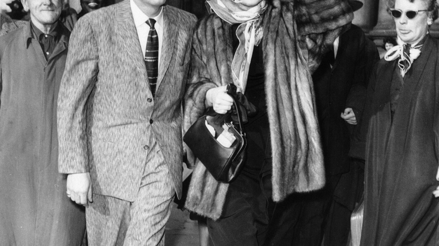 Christine Jorgensen og Howard J. Knox. Foto Scanpix/Ap Jacob Harris