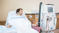 Bildet viser en dialysepasient