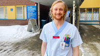 Henrik er sykepleier på minisykehuset i Storuman i Sverige