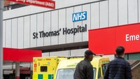 Bildet viser utsiden av St. Thomas Hospital i Lambeth i London.