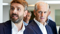 Bildet viser Jan Christian Vestre og Jonas Gahr Støre