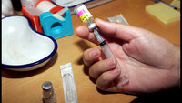 MMR vaksine og sprøyte