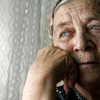 En deprimert, eldre kvinne